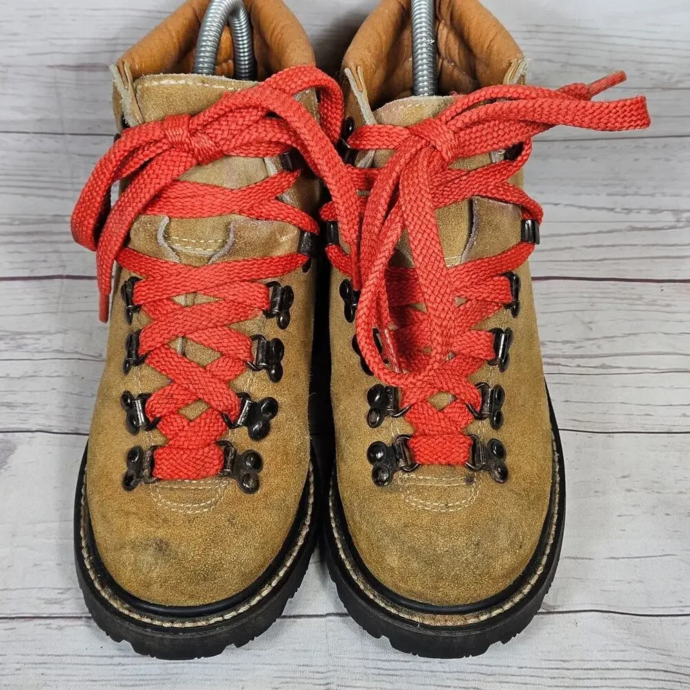 Thom McAn women mountaineering